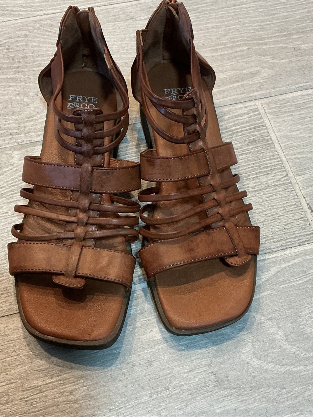 FRYE AND CO. Brown Strappy Faux Leather Sandals for Women Sz 8